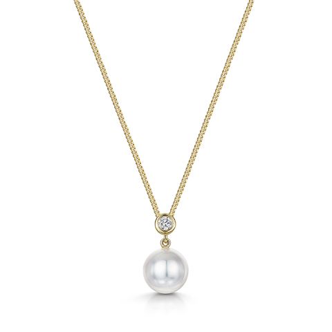 Diamond And Pearl Pendant In 18ct Yellow Gold